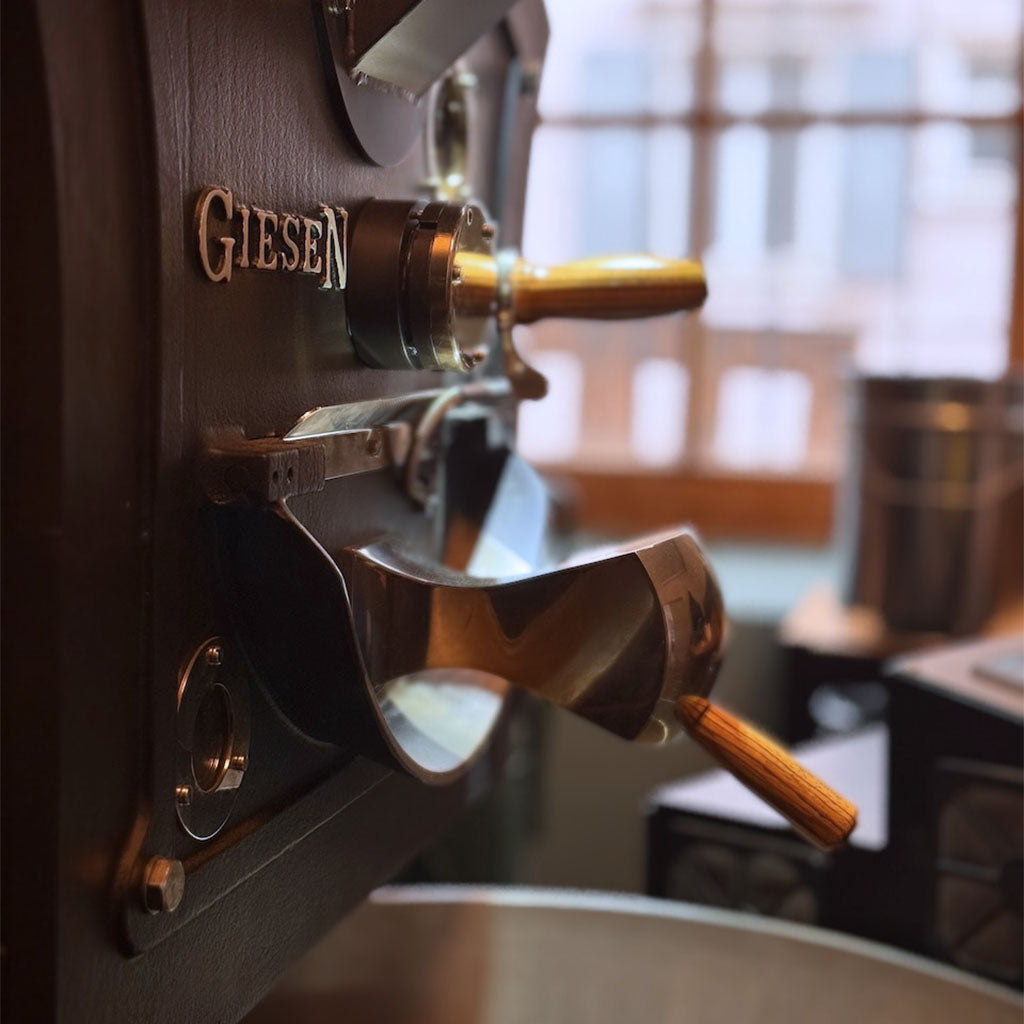 Frisch gerösteter Kaffee aus der Schindel Rösterei in Scheidegg